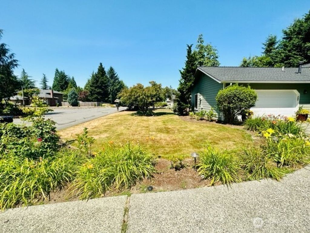 Photo of 14238 278th Avenue NE, Duvall, WA 98019 (MLS # 2500511)