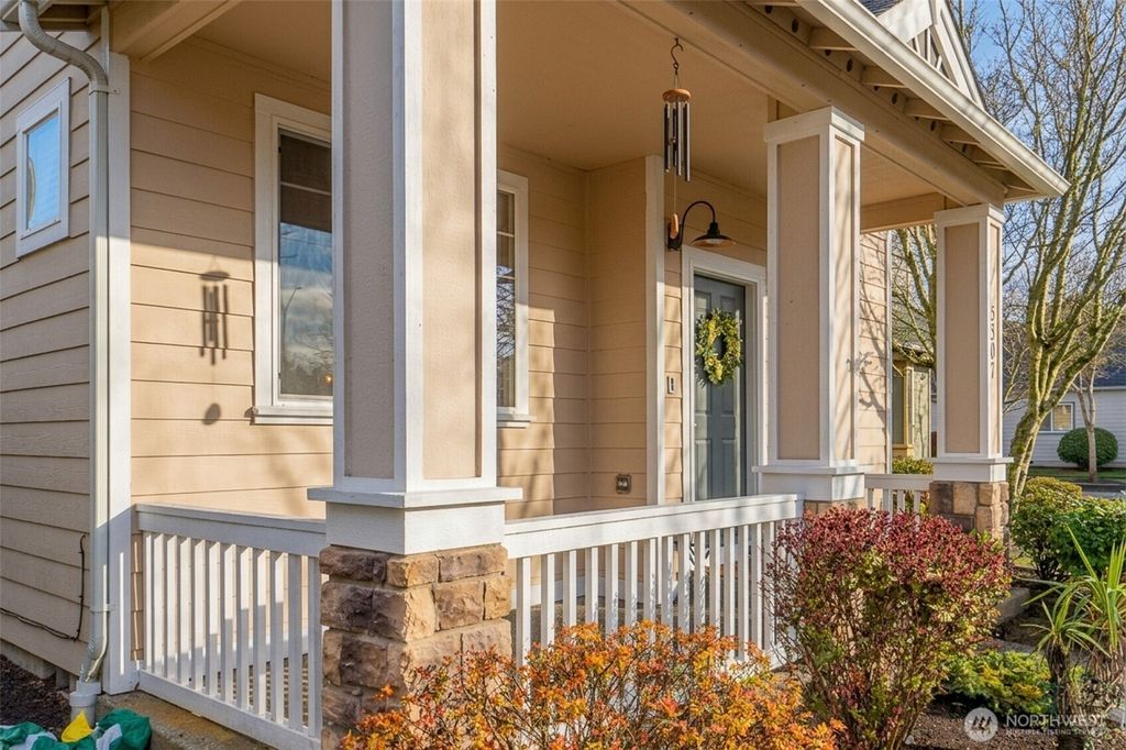 Photo of 5307 Balustrade Boulevard SE, Lacey, WA 98513 (MLS # 2501229)