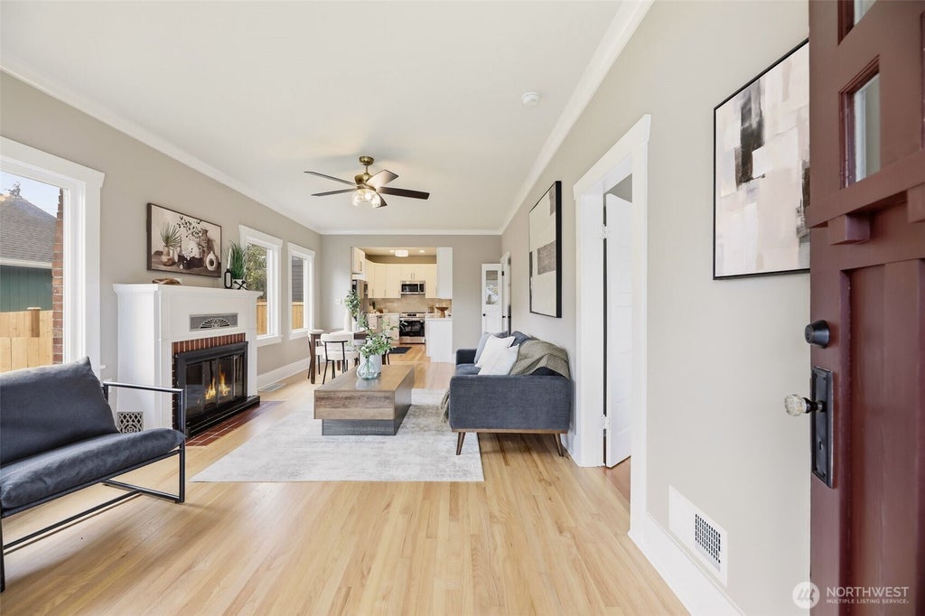Photo of 2018 Oakes Avenue, Everett, WA 98201 (MLS # 2577905)