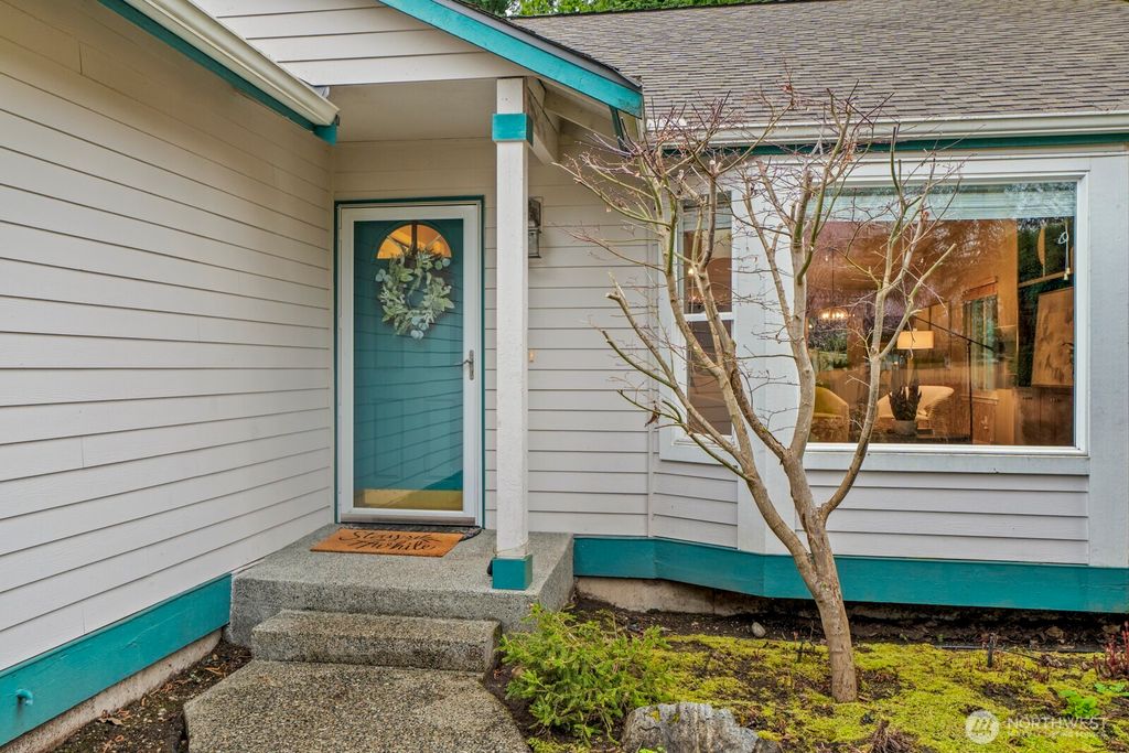 Photo of 18717 22nd Drive SE, Bothell, WA 98012 (MLS # 2343088)