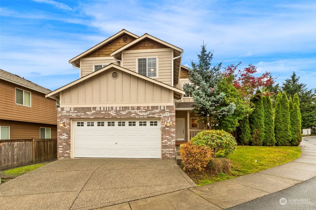 Photo of 2926 145th Street SW, Lynnwood, WA 98087 (MLS # 2299202)