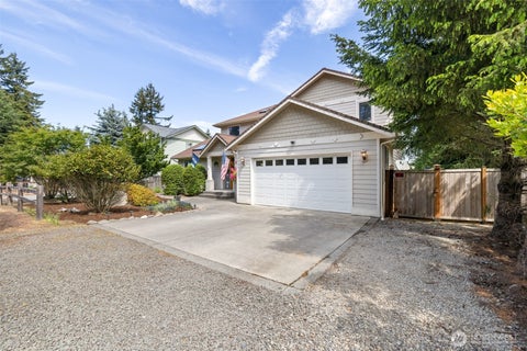 Photo of 2201 W 16th Street, Port Angeles, WA 98363 (MLS # 2528334)