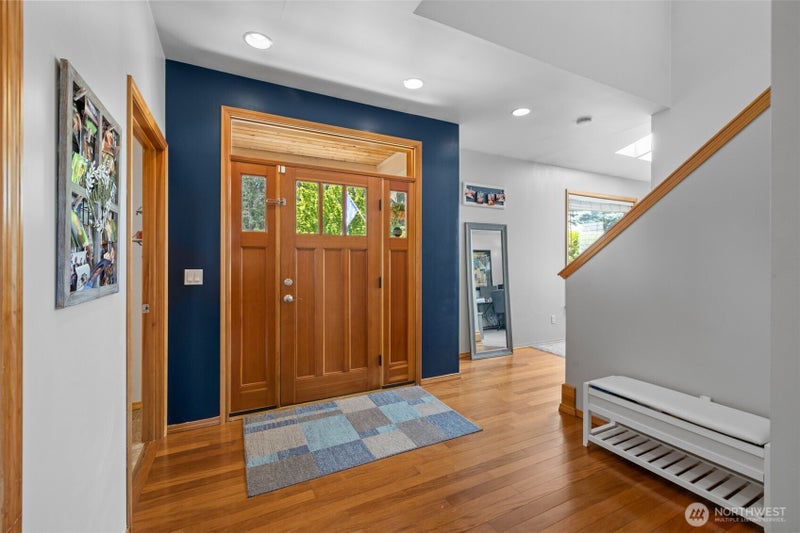 2201 W 16th Street