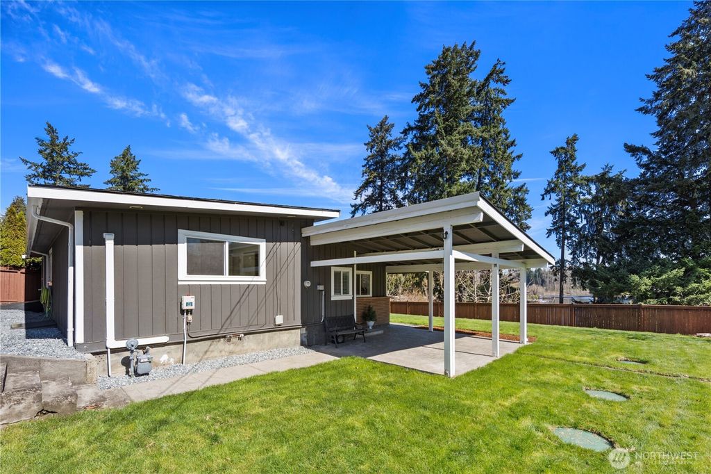 Photo of 3916 S 374th Street, Auburn, WA 98001 (MLS # 2496234)