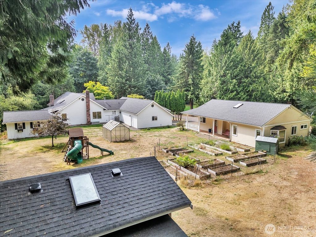 Photo of 16817 203rd Place NE, Woodinville, WA 98077 (MLS # 2392187)
