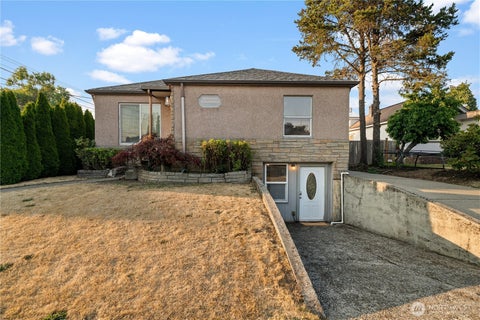 Photo of 801 N Stevens Street, Tacoma, WA 98406 (MLS # 2566425)