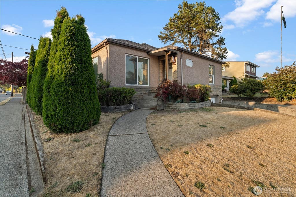 Photo of 801 N Stevens Street, Tacoma, WA 98406 (MLS # 2566425)