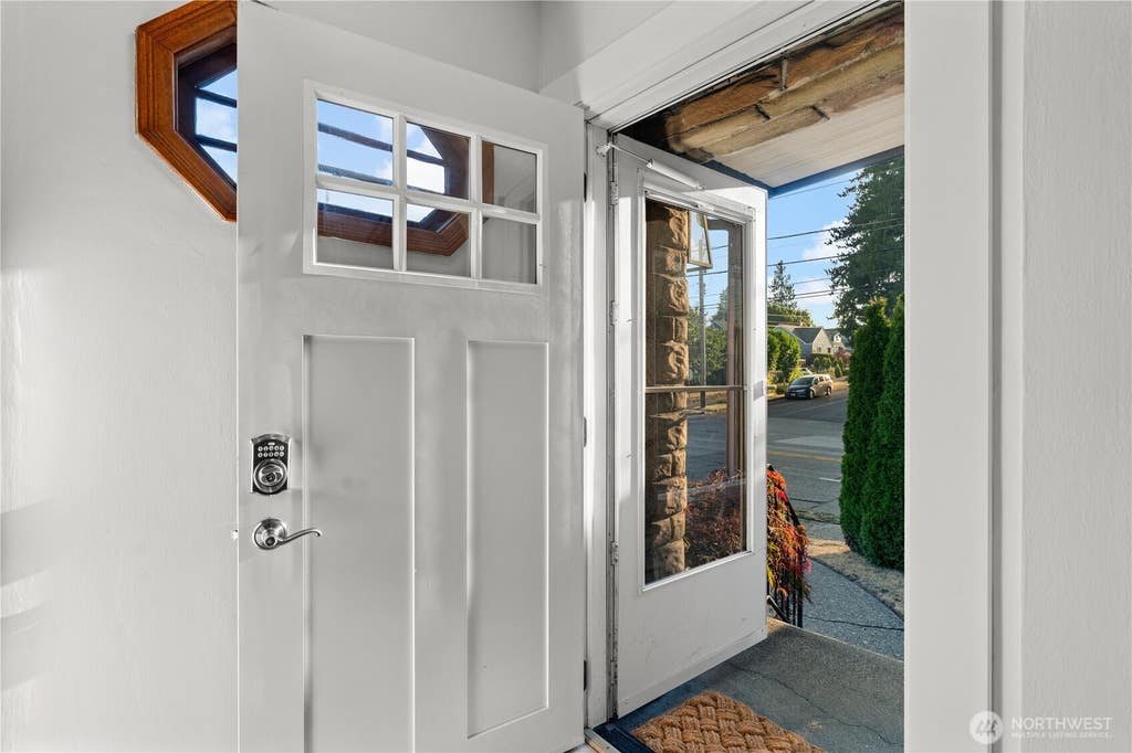 Photo of 801 N Stevens Street, Tacoma, WA 98406 (MLS # 2566425)