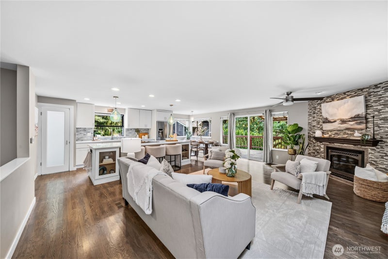 14327 NE 84th Court