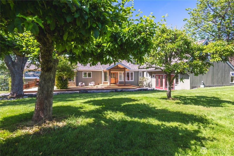 6067 S Campbell Lake Road