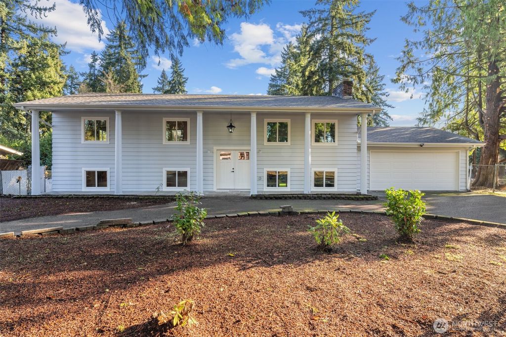 Photo of 12317 67th Avenue Ct E, Puyallup, WA 98373 (MLS # 2457828)
