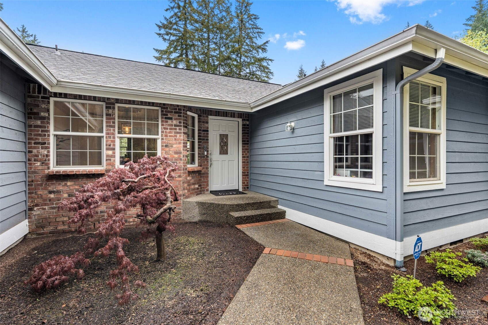 6620 N Van Decar Road SE