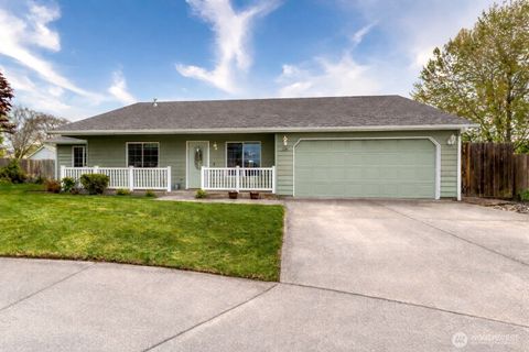 Photo of 332 NE Redwood Place, College Place, WA 99324 (MLS # 2508231)