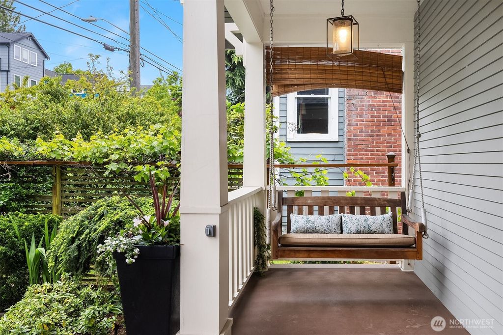 Photo of 4018 2nd Avenue NE, Seattle, WA 98105 (MLS # 2525526)
