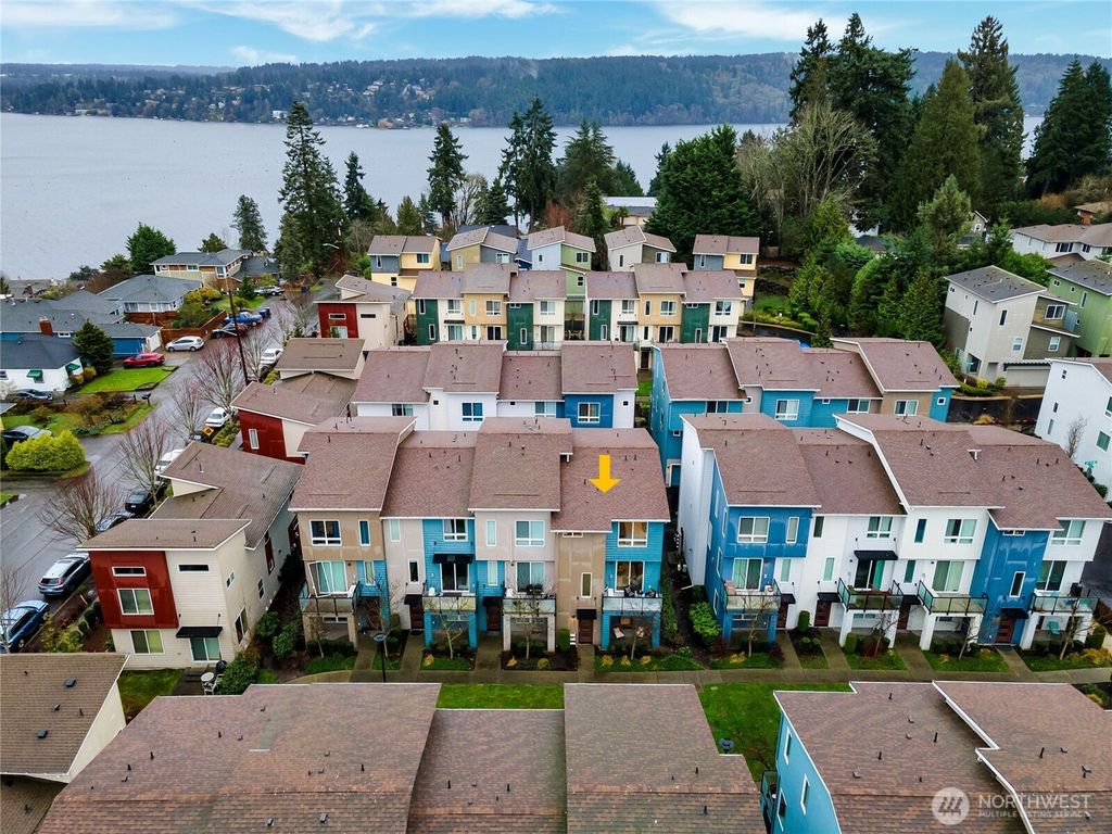 Photo of 14671 36th Court NE, Lake Forest Park, WA 98155 (MLS # 2465886)