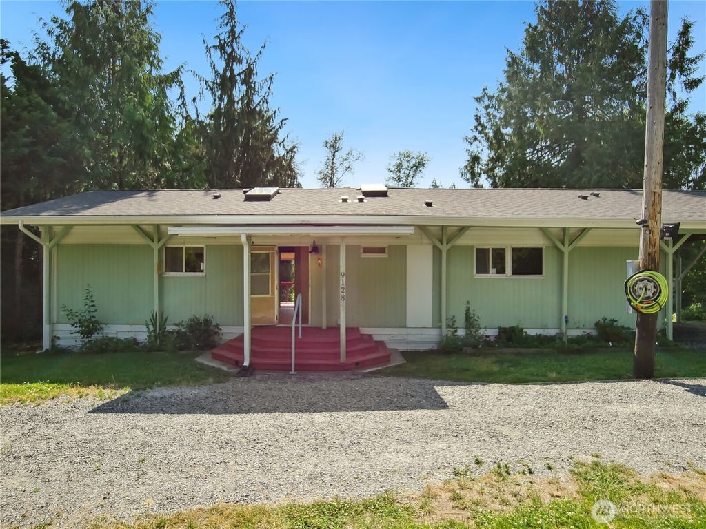 Photo of 9128 184th Avenue NE, Granite Falls, WA 98252 (MLS # 2394525)