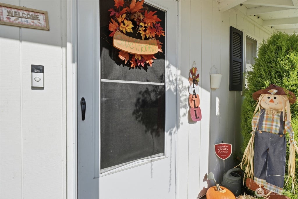Photo of 30013 45th Place S, Auburn, WA 98001 (MLS # 2588449)