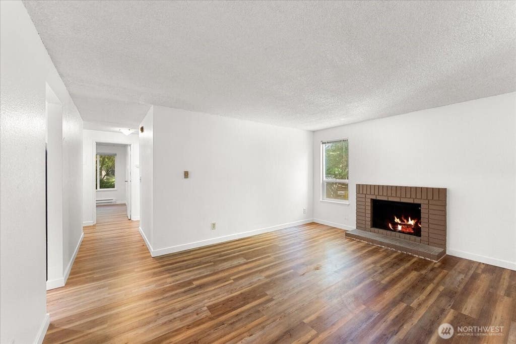 Photo of 149 S 329th Place PL #A5, Federal Way, WA 98003 (MLS # 2565782)