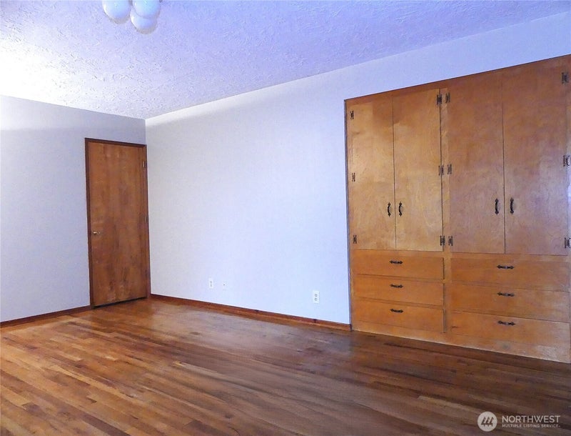 2320 E 25th Street