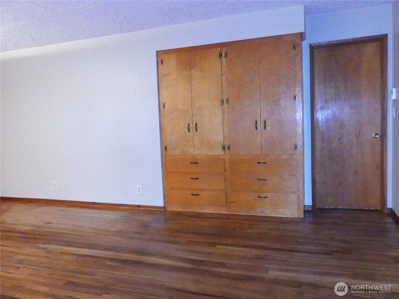 2320 E 25th Street