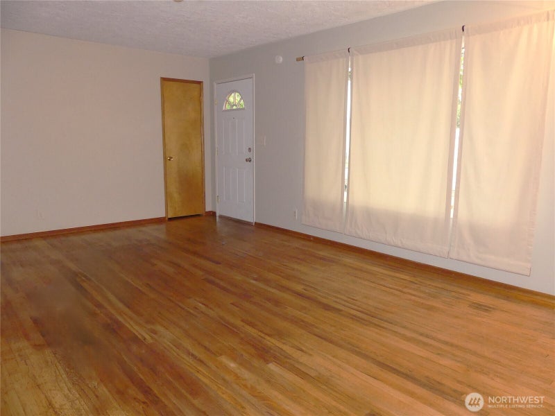 2320 E 25th Street