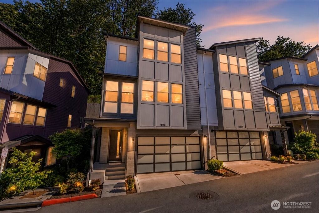 Photo of 13511 SE 68th Place #10-B2, Newcastle, WA 98059 (MLS # 2530325)