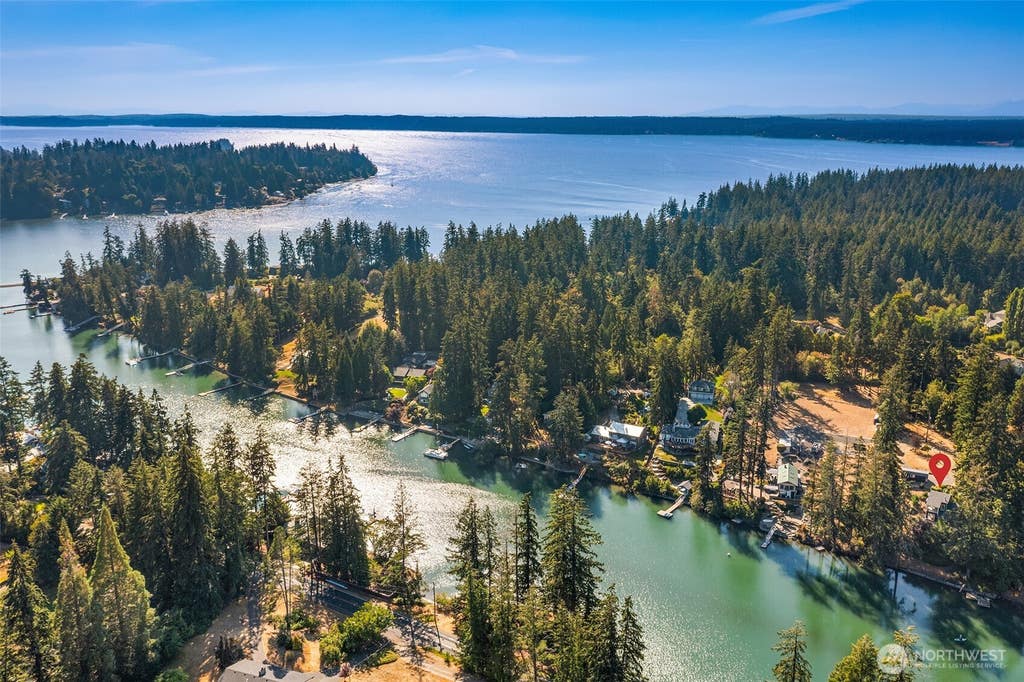 Photo of 9023 Michael Lane NW, Gig Harbor, WA 98332 (MLS # 2574313)