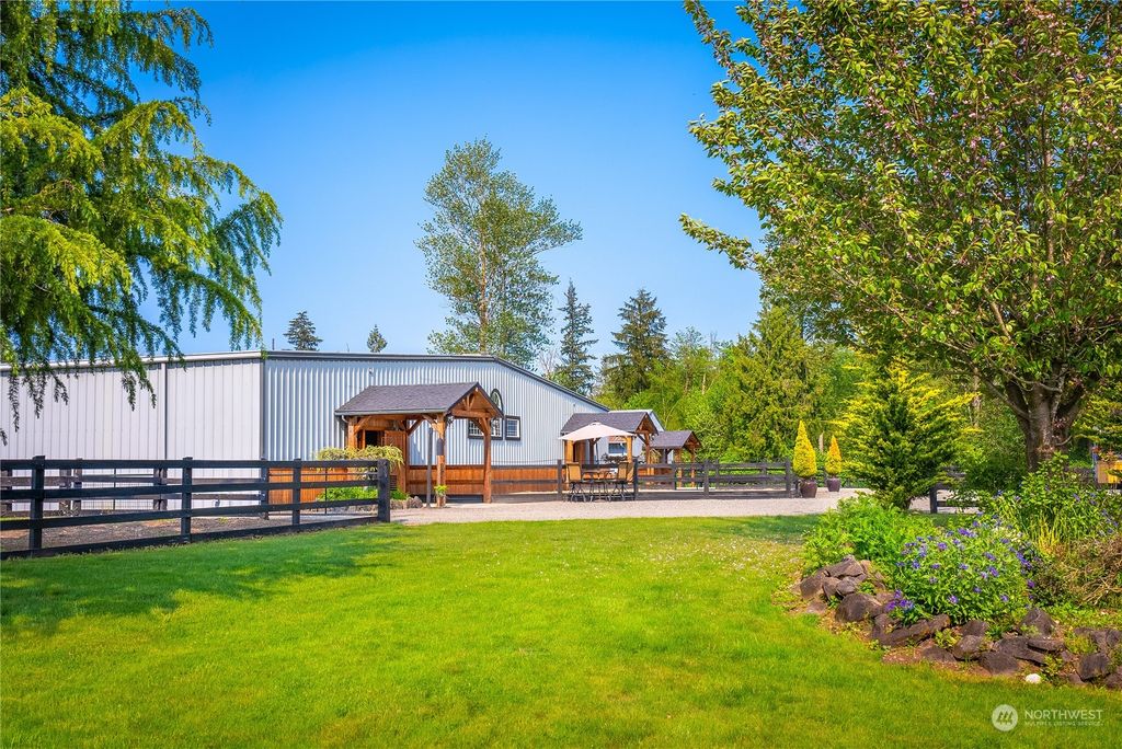 Photo of 20722 SE 400th Street, Enumclaw, WA 98022 (MLS # 2048661)