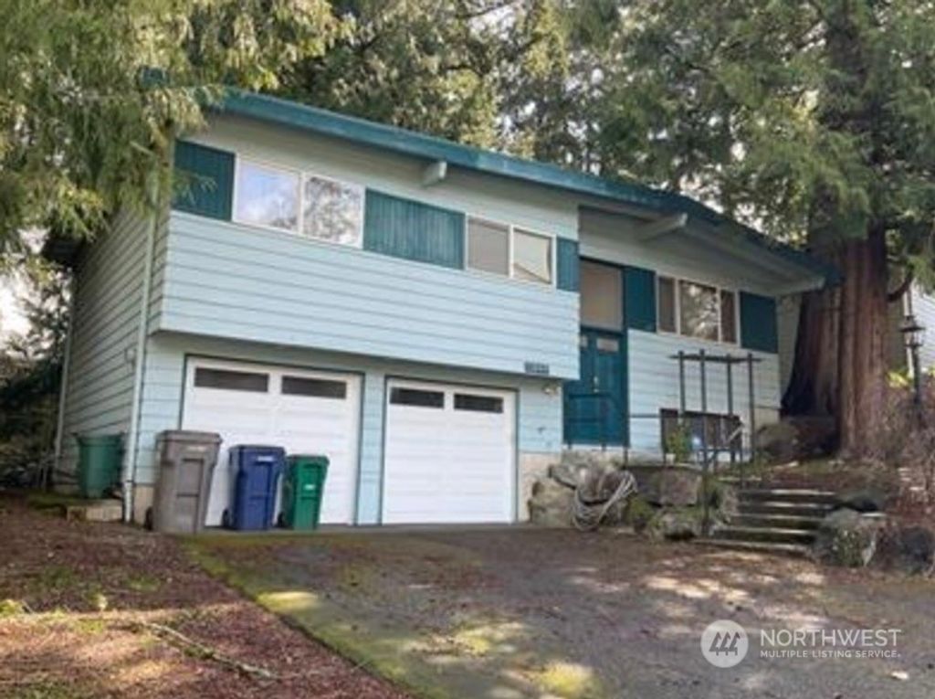 Photo of 13244 108th Avenue NE, Kirkland, WA 98034 (MLS # 2315365)