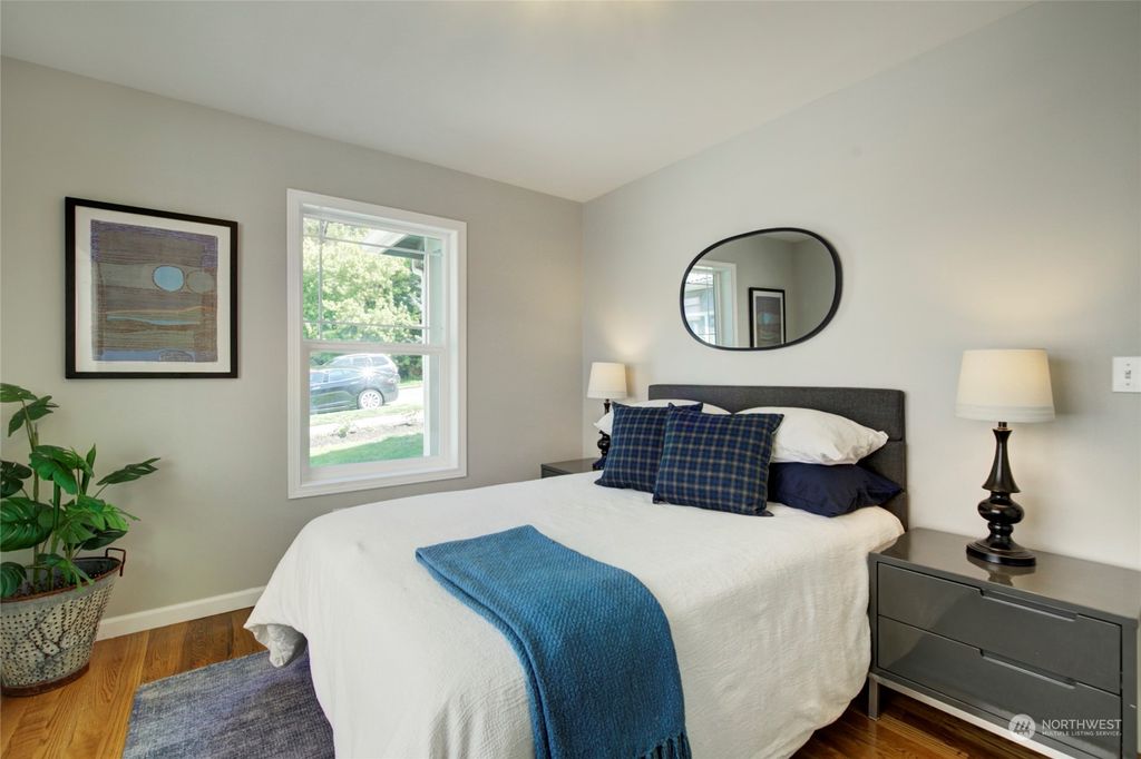 listing image 9363397450843966595
