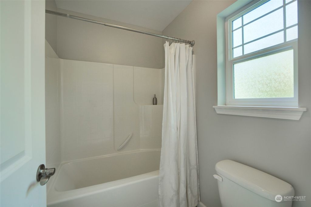 listing image 9366261918865825975