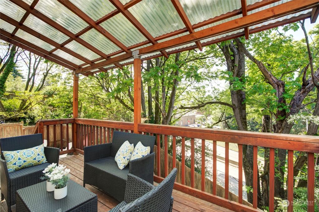 listing image 9369476124105972422