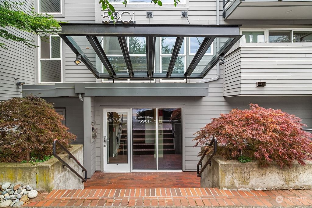 Photo of 5901 Phinney Avenue N #305, Seattle, WA 98103 (MLS # 2281554)