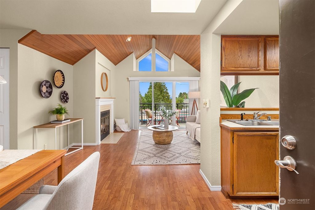 Photo of 5901 Phinney Avenue N #305, Seattle, WA 98103 (MLS # 2281554)