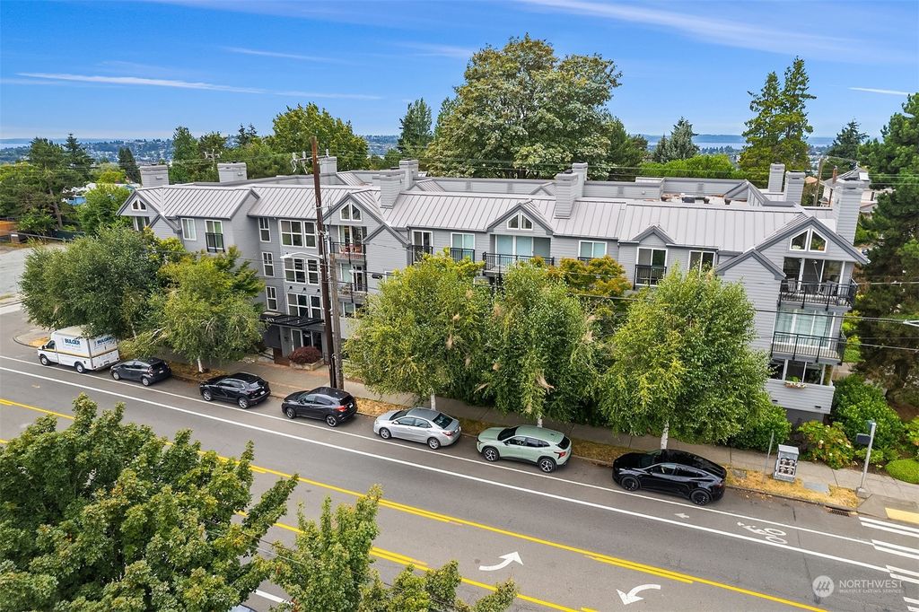 Photo of 5901 Phinney Avenue N #305, Seattle, WA 98103 (MLS # 2281554)