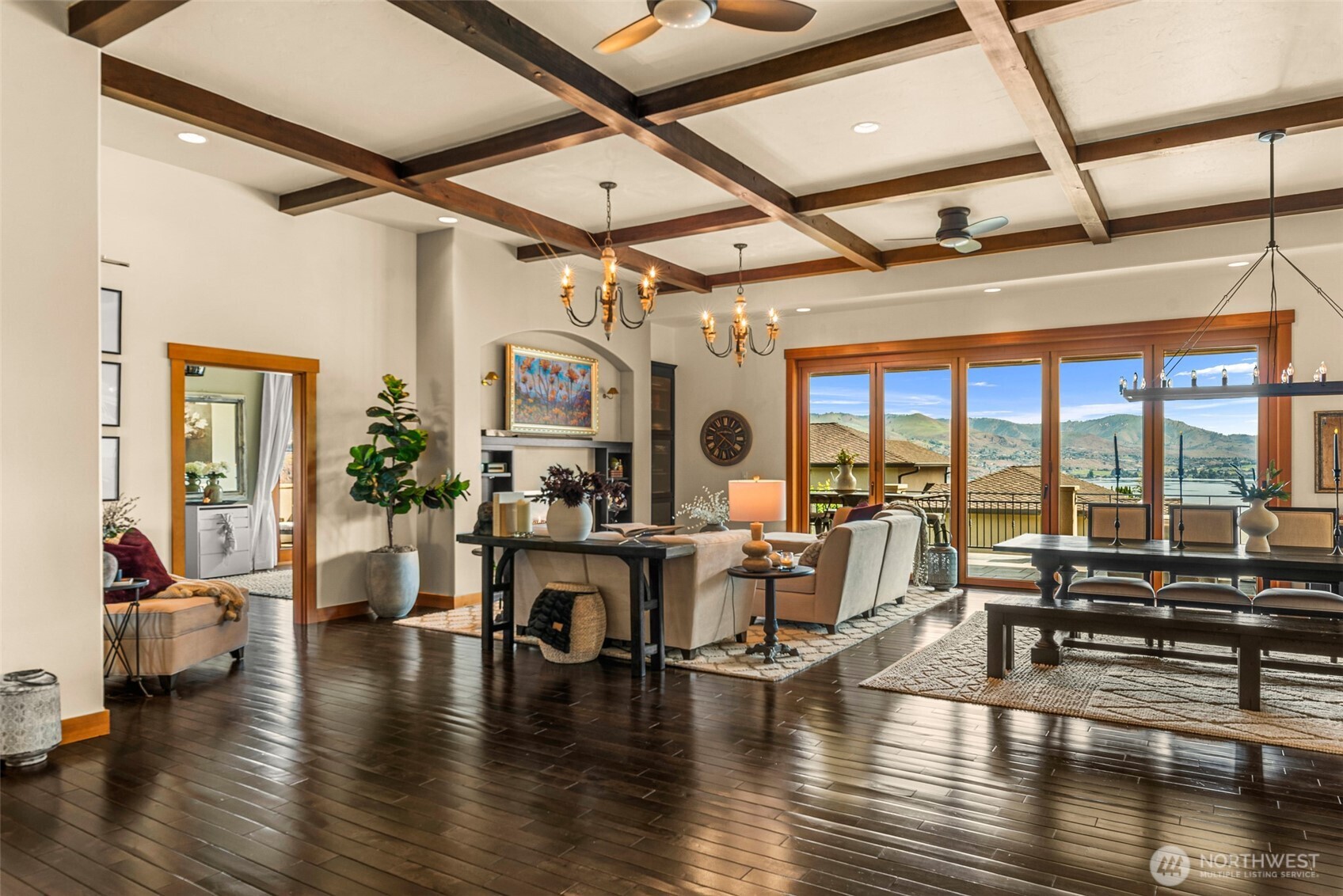 Chelan, Washington, 98816, United States, 3 Bedrooms Bedrooms, ,5 BathroomsBathrooms,Residential,Active,2051943