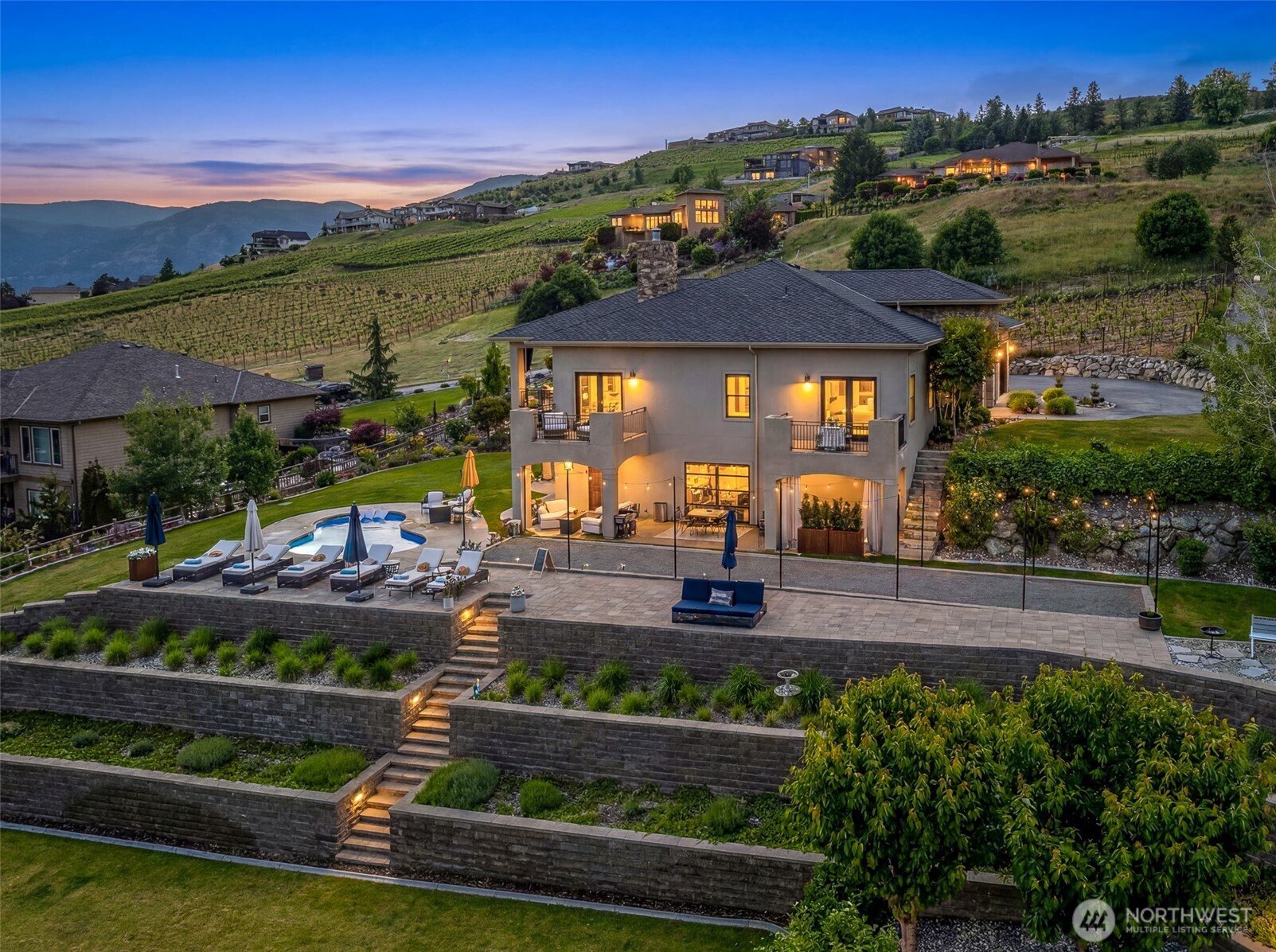 Chelan, Washington, 98816, United States, 3 Bedrooms Bedrooms, ,5 BathroomsBathrooms,Residential,Active,2051943
