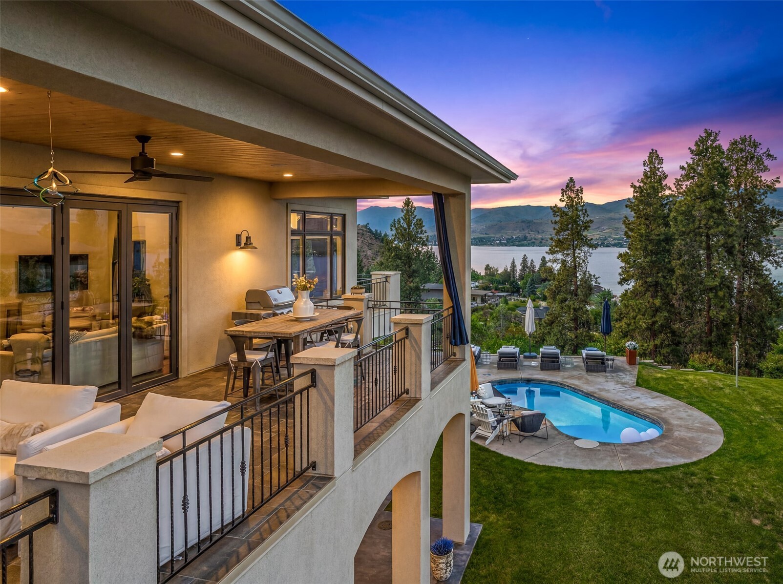 Chelan, Washington, 98816, United States, 3 Bedrooms Bedrooms, ,5 BathroomsBathrooms,Residential,Active,2051943