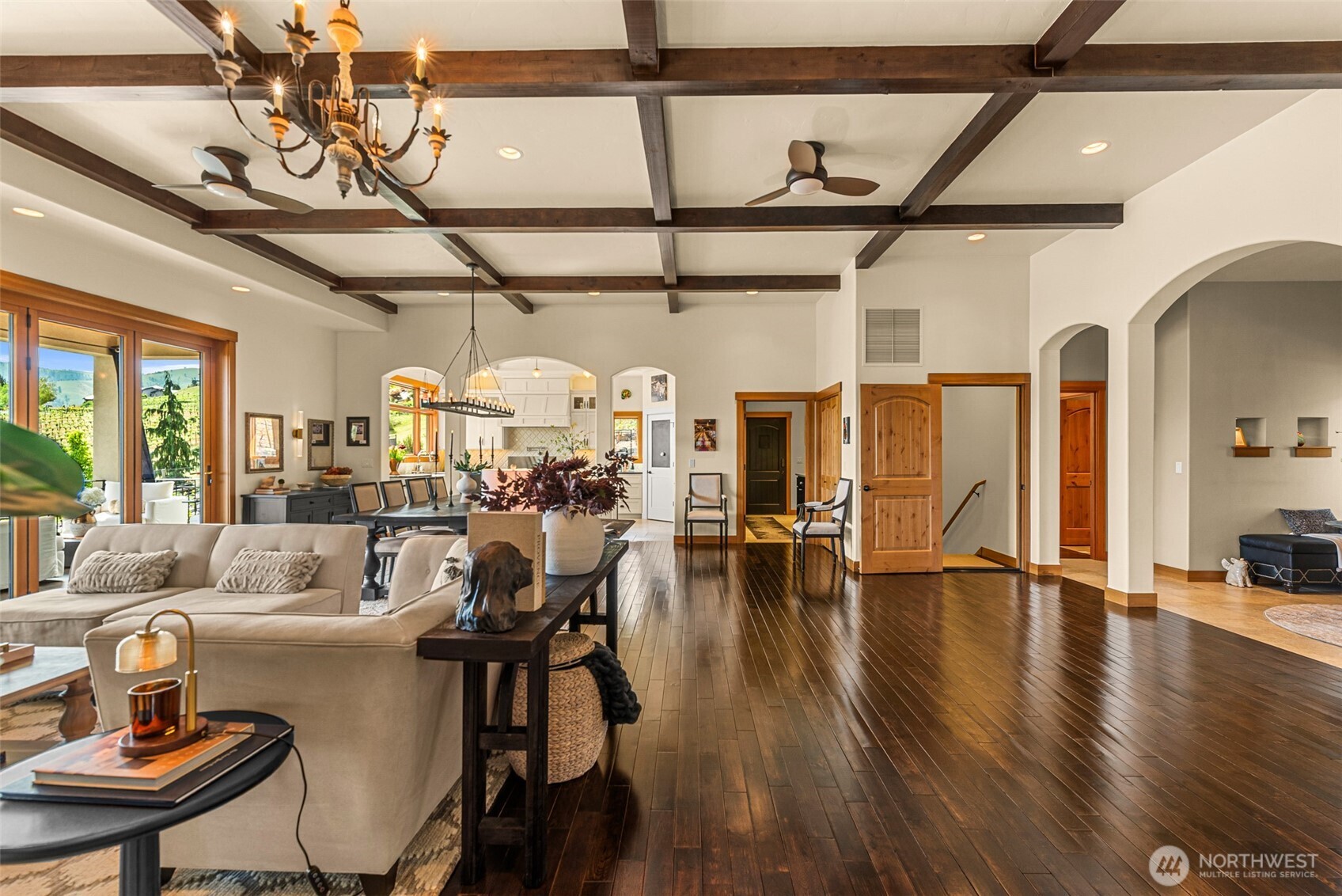 Chelan, Washington, 98816, United States, 3 Bedrooms Bedrooms, ,5 BathroomsBathrooms,Residential,Active,2051943
