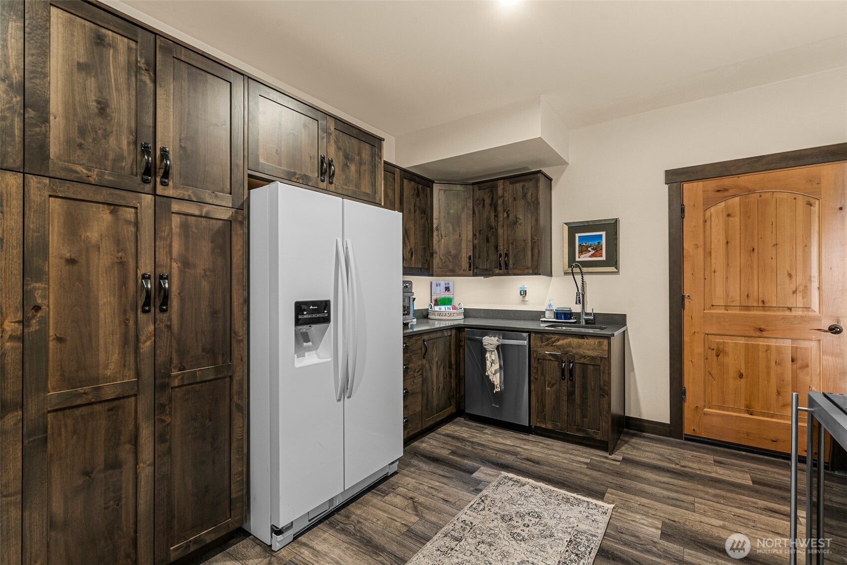 Chelan, Washington, 98816, United States, 3 Bedrooms Bedrooms, ,5 BathroomsBathrooms,Residential,Active,2051943