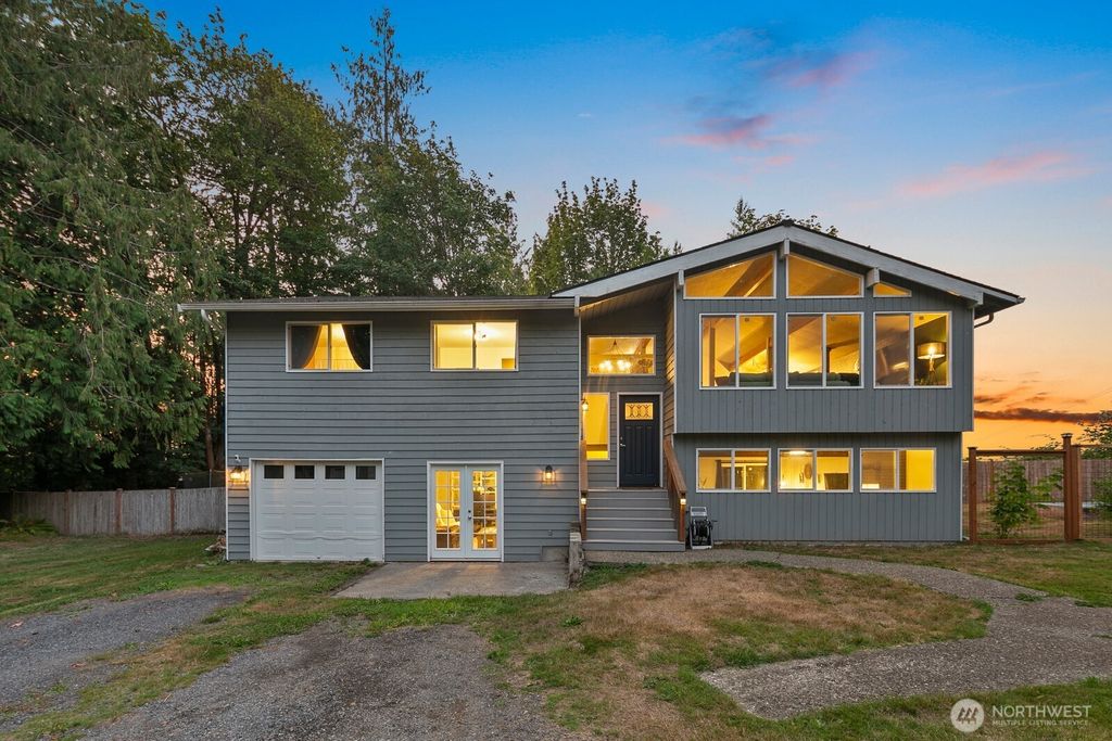 Photo of 2117 140th Avenue SE, Snohomish, WA 98290 (MLS # 2475818)