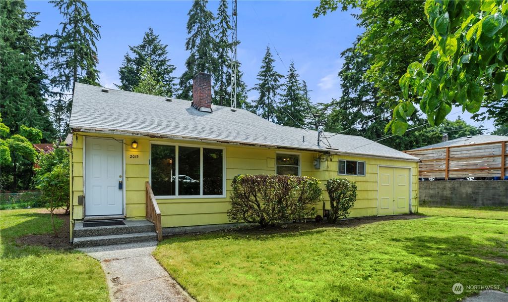 Photo of 2015 NE 113th Street, Seattle, WA 98125 (MLS # 2252067)