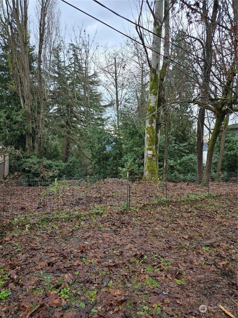 Photo of 14014 41st Avenue NE, Seattle, WA 98125 (MLS # 2317466)