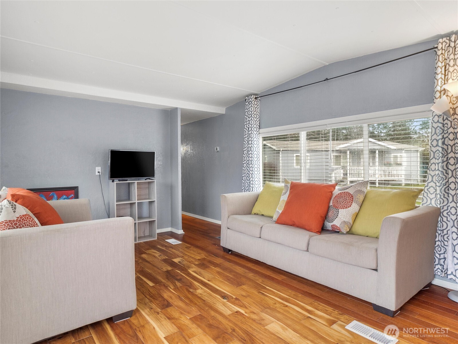 4045 49th Avenue SW 7