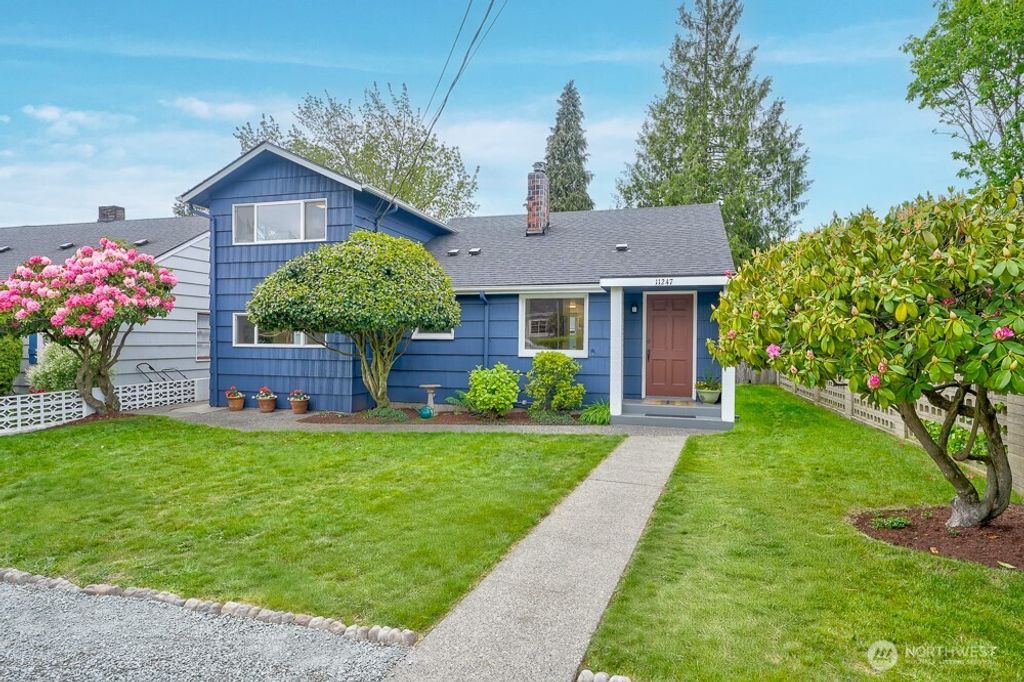 Photo of 11247 Dayton Avenue N, Seattle, WA 98133 (MLS # 2375128)
