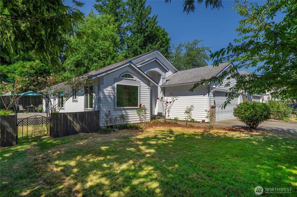 Photo of 21846 SE 271st Street, Maple Valley, WA 98038 (MLS # 2405328)