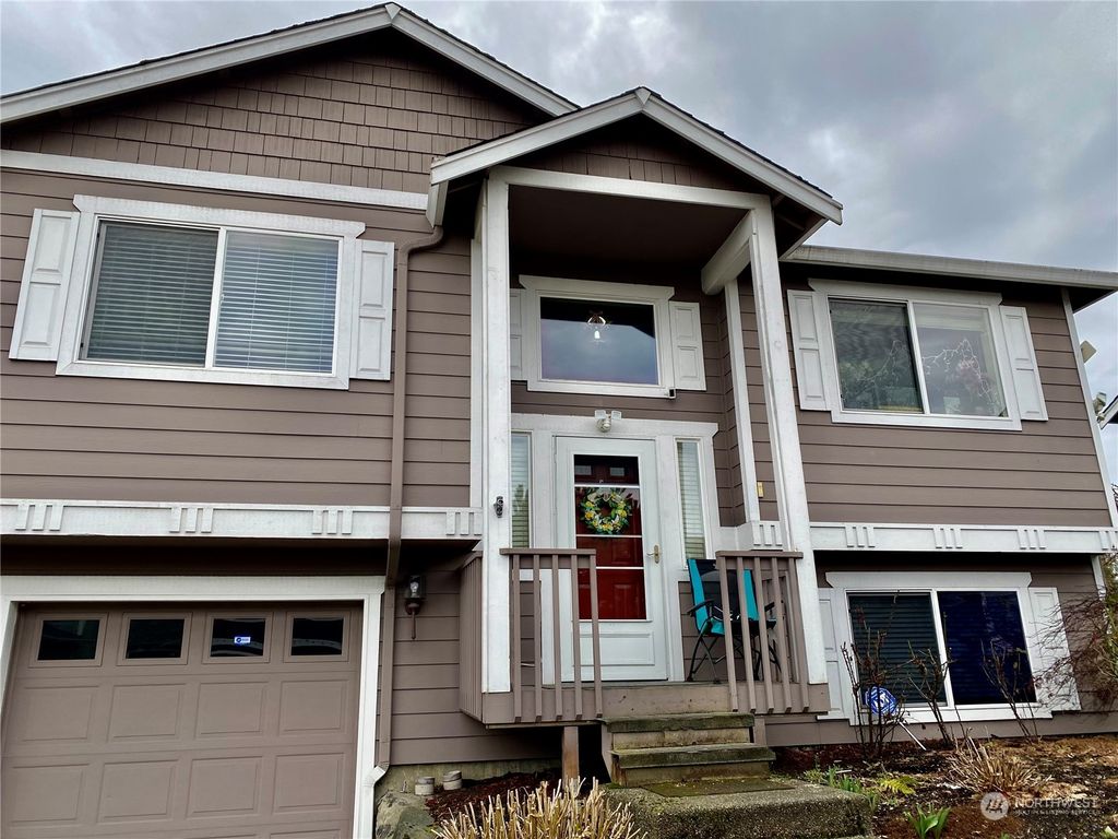 Photo of 12231 64th Avenue S, Seattle, WA 98178 (MLS # 2201259)