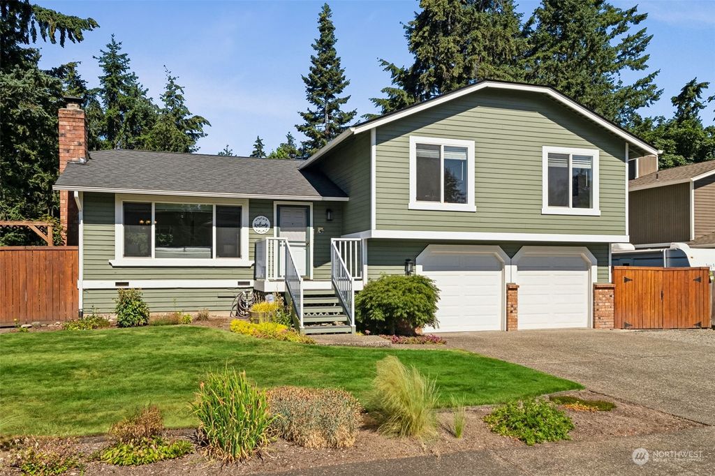 Photo of 25921 185th Place SE, Covington, WA 98042 (MLS # 2264050)