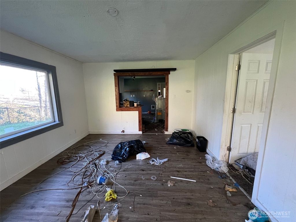 Photo of 2519 E Wishkah Boulevard, Aberdeen, WA 98520 (MLS # 2476325)