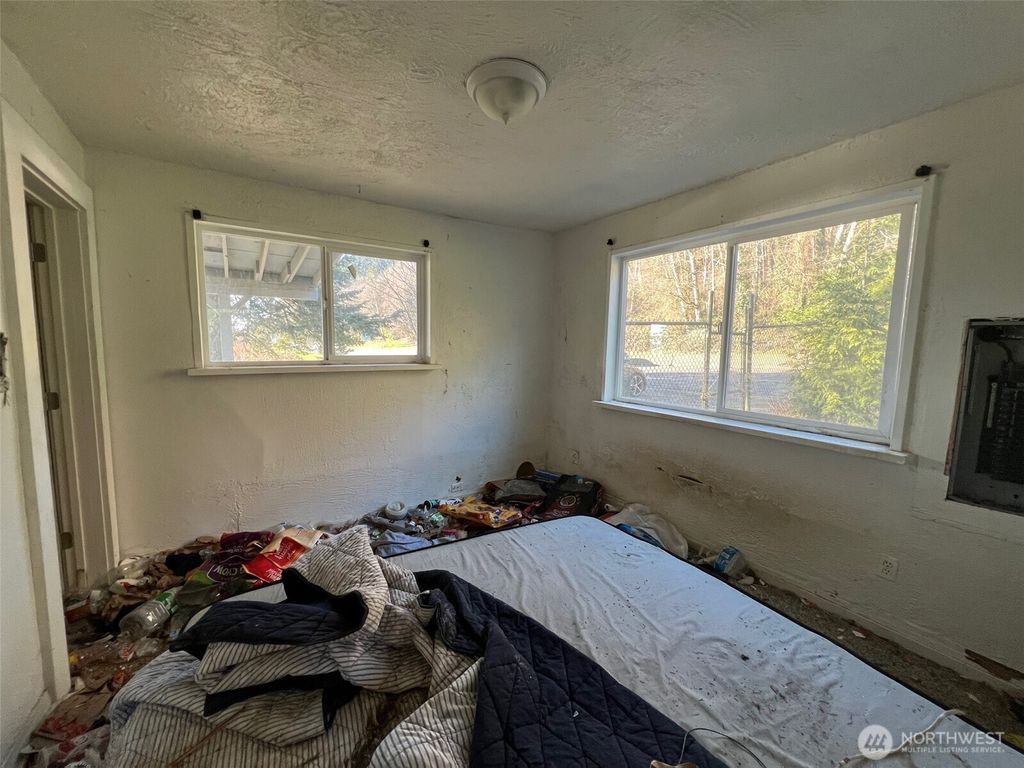 Photo of 2519 E Wishkah Boulevard, Aberdeen, WA 98520 (MLS # 2476325)